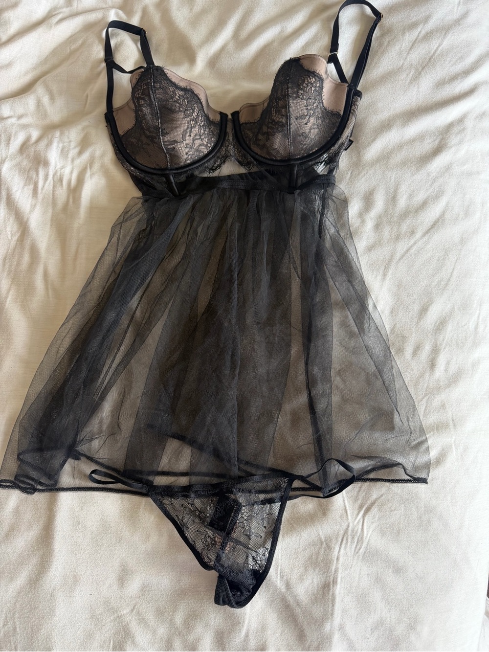 Victoria's Secret Black Lace & Sheer Babydoll Chemise with Thong